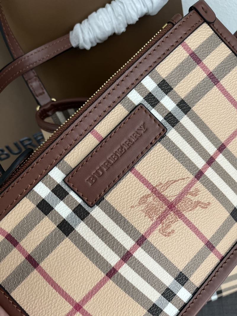 Bv*b*rry shopping bags